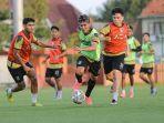 persebaya-surabaya-latihan-sambut-liga-1.jpg