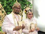 roro-fitria-sah-dipersunting-pengusaha-otomotif.jpg