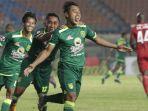 samsul-arif-persebaya-23032021.jpg