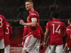 selebrasi-pemain-manchester-united-di-piala-fa-10012021.jpg
