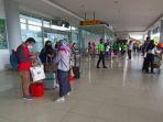 suasana-aktivitas-penumpang-di-bandara-juwata-tarakan-kaltara-sthd.jpg