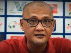 sudirman-didapuk-jadi-pelatih-persija-jakarta-menggantikan-angelo-alessio-25012022.jpg