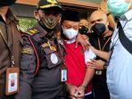 terdakwa-pencabulan-santri-di-cibiru-kota-bandung-herry-wirawan.jpg