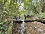 tim-dlh-bulungan-saat-mengunjungi-dam-sumber-air-bersih-warga-desa-long-sam.jpg