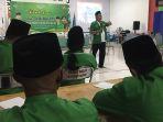 wasekjend-pengurus-pusat-gerakan-pemuda-ansor-fajri-alfarobi-saat-memberikan-materi.jpg