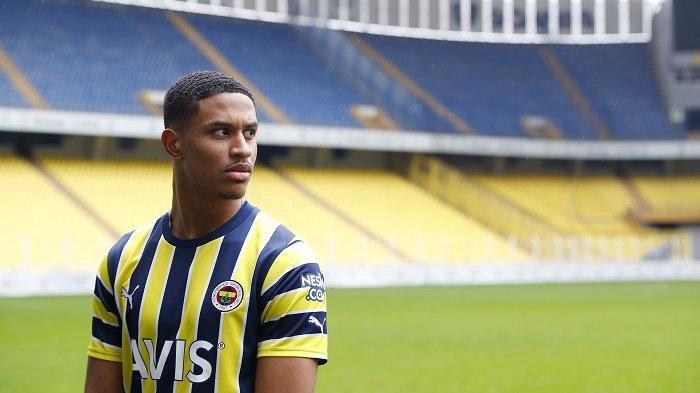 Transfer Pemain AC Milan 2024, Keturunan Indonesia Siap Berlaga di Italia Hadapi Juventus dan Inter