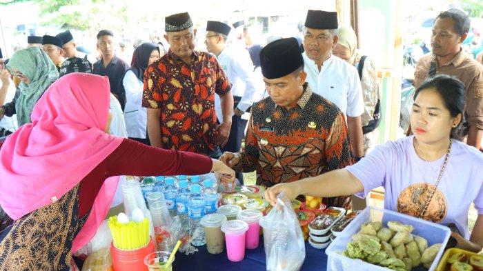 Perdana Dibuka Pasar Wadai Ramadhan di Murung Raya Antusias Diserbu Pembeli