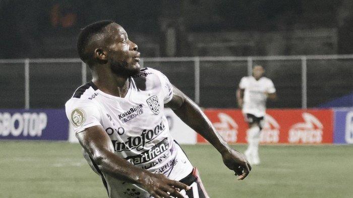 Kondisi Joop Gall Meragukan untuk Laga Bali United vs PSM, Teco Pastikan Privat Mbarga cs Siap