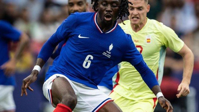 Target Transfer Terbaru AS Roma Usai Jual Bove, De Rossi Ingin Manu Kone ke Liga Italia