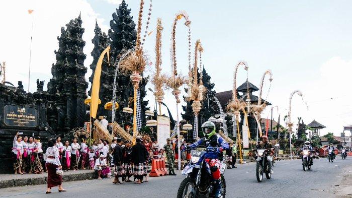 Ketangguhan WR 155 R Taklukan Jalur Menantang bLU cRU Adventure Ride 'North Bali Wander'