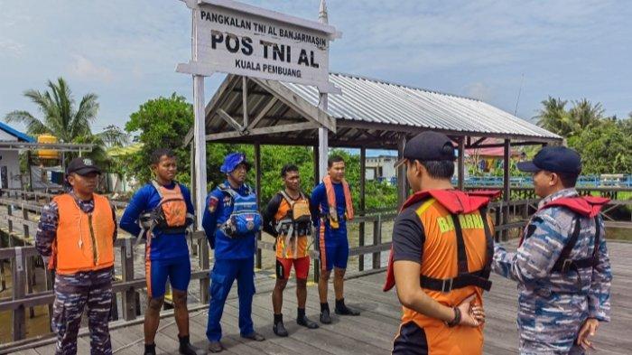 Kapal Tongkang Citra Nabati Tenggelam Dihantam Gelombang, Dua ABK Hilang di Muara Sampit