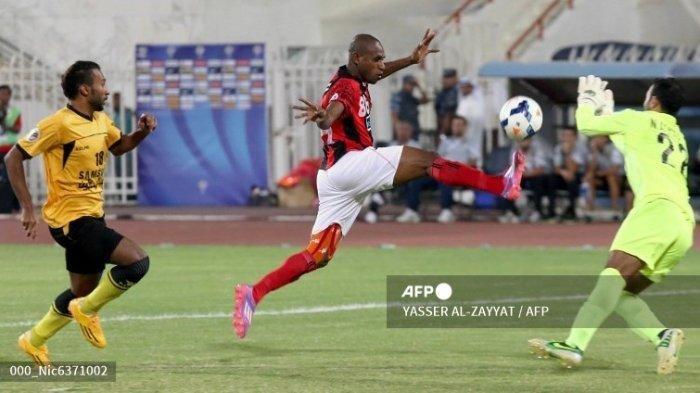 Kesempatan Balik ke Persipura Juga Besar, Manajemen PSS Respon Kabar Boaz Solossa Merapat ke Jogja