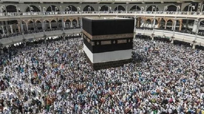Badai Pasir Landa Arab Saudi Jelang Wukuf Arafah, Kain Kiswah Penutup Ka'bah Tersingkap