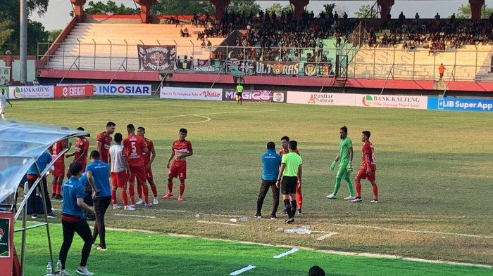 Hasil Kalteng Putra vs Persipura 1-1, Aksi Elisa Basna di Akhir Laga Buat Gol Miftah Sani Sia-sia