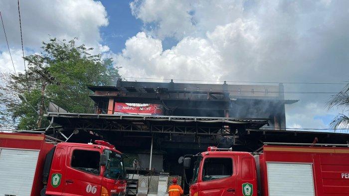 Kebakaran Toko Bahan Bangunan Jalan MT Haryono Sampit, Diduga Akibat Konsleting Listrik