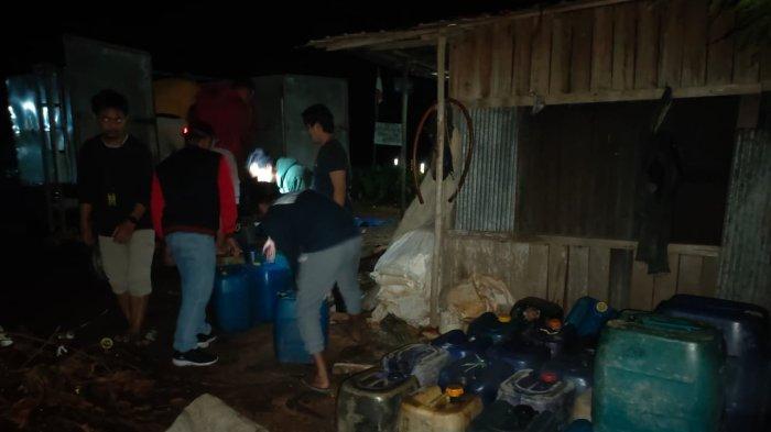 3 Pria di Kukar Kaltim Sekongkol Timbun 370 Liter BBM Solar Subsidi, 1 Pelaku Petugas SPBU