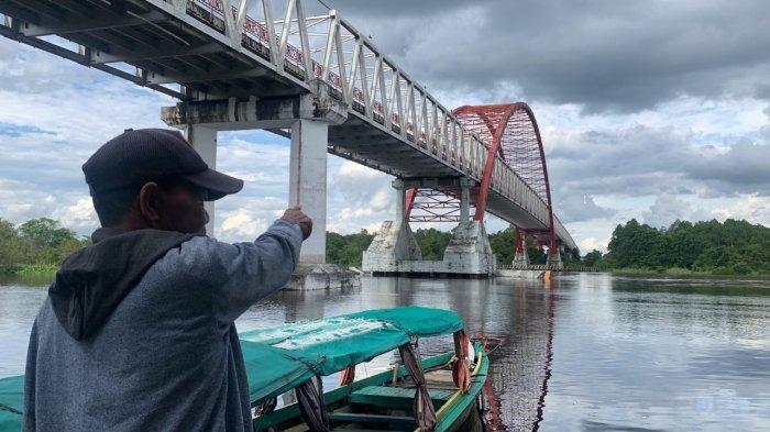 Diduga Depresi, Nenek Nekat Ingin Akhiri Hidup Loncat dari Jembatan Kahayan, Polisi Datangi TKP
