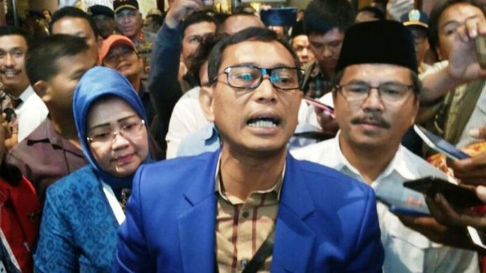 Kini Jadi Tersangka, dari Tukang Semir hingga Buruh Galian Pasir Pernah Dijalani JR Saragih