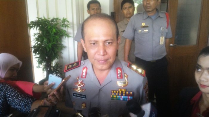 Brimob dan Kelompok Bersenjata Baku Tembak di Papua