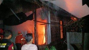 Kebakaran-Jalan-Riau-Gang-Rindang-Banua-dan-Gang-Rukun-Jaya-I-Palangka-Raya.jpg