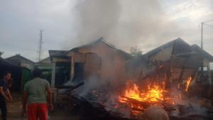 Kebakaran-pasar-pundu-Kotim-30-Okt-2025-ok.jpg