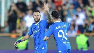 Neymar-dilempari-kaleng-dan-botol-usai-laga-Nassaji-vs-Al-Hilal.jpg