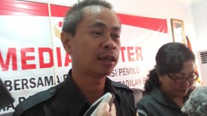 ketua-bawaslu-kalteng-satriadi_20181005_163659.jpg