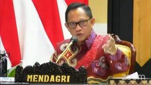 mendagri-tito-karnavian-saat-melakukan-rapat-koordinasi-persiapan-pelaksanaa.jpg
