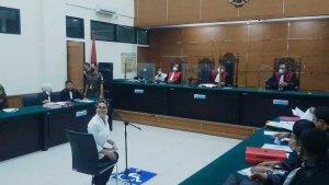 sidang-niki.jpg