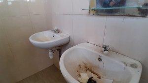 toilet-upr.jpgkursi-upr.jpglampu-upr.jpgtanpa-ac-upr.jpg