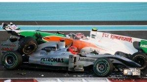 tribunkalteng-mobil-michael-schumacher-tabrakan.jpg