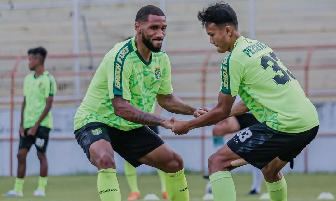 PSS Bakal Kerja Keras Tembus Pertahanan Persebaya, Bajul Ijo Punya Statistik Apik Bareng Alie Sesay