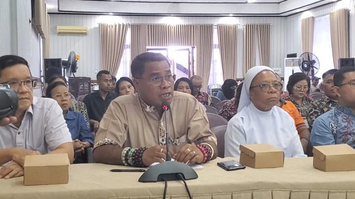 Audiensi-road-race-di-kantor-bupati-Kotim-Pastor-Yohanes.jpg