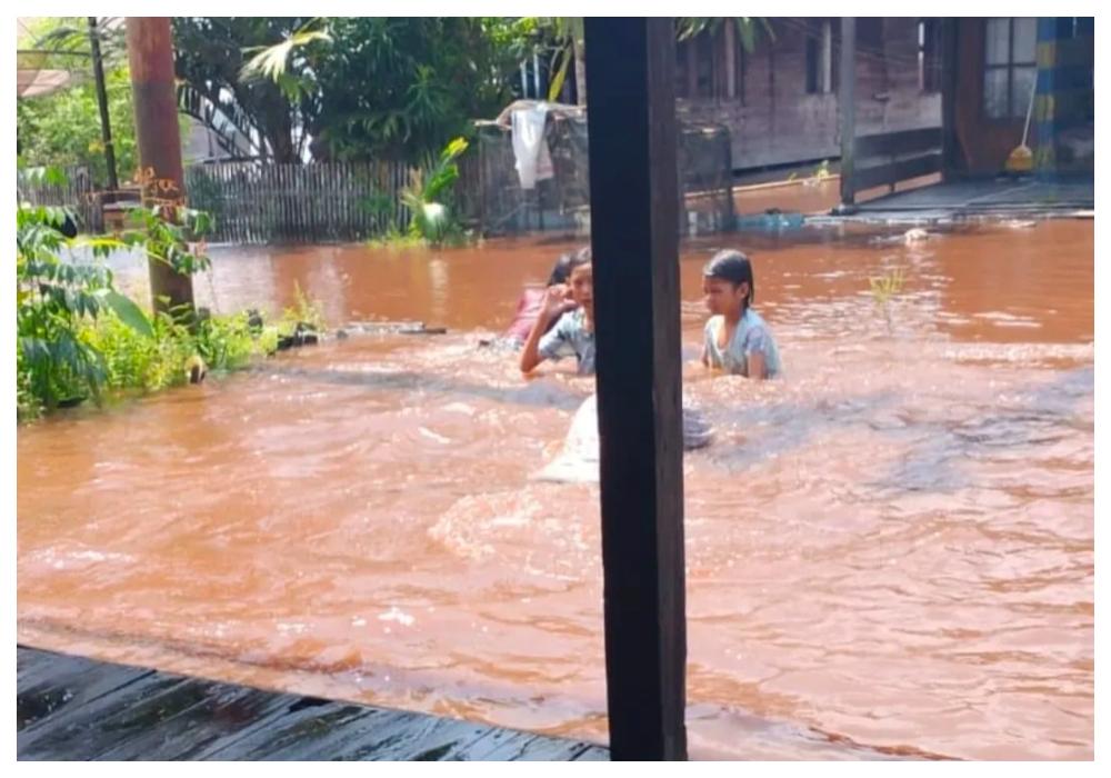 Banjir-Tualan-Hulu-1.jpg