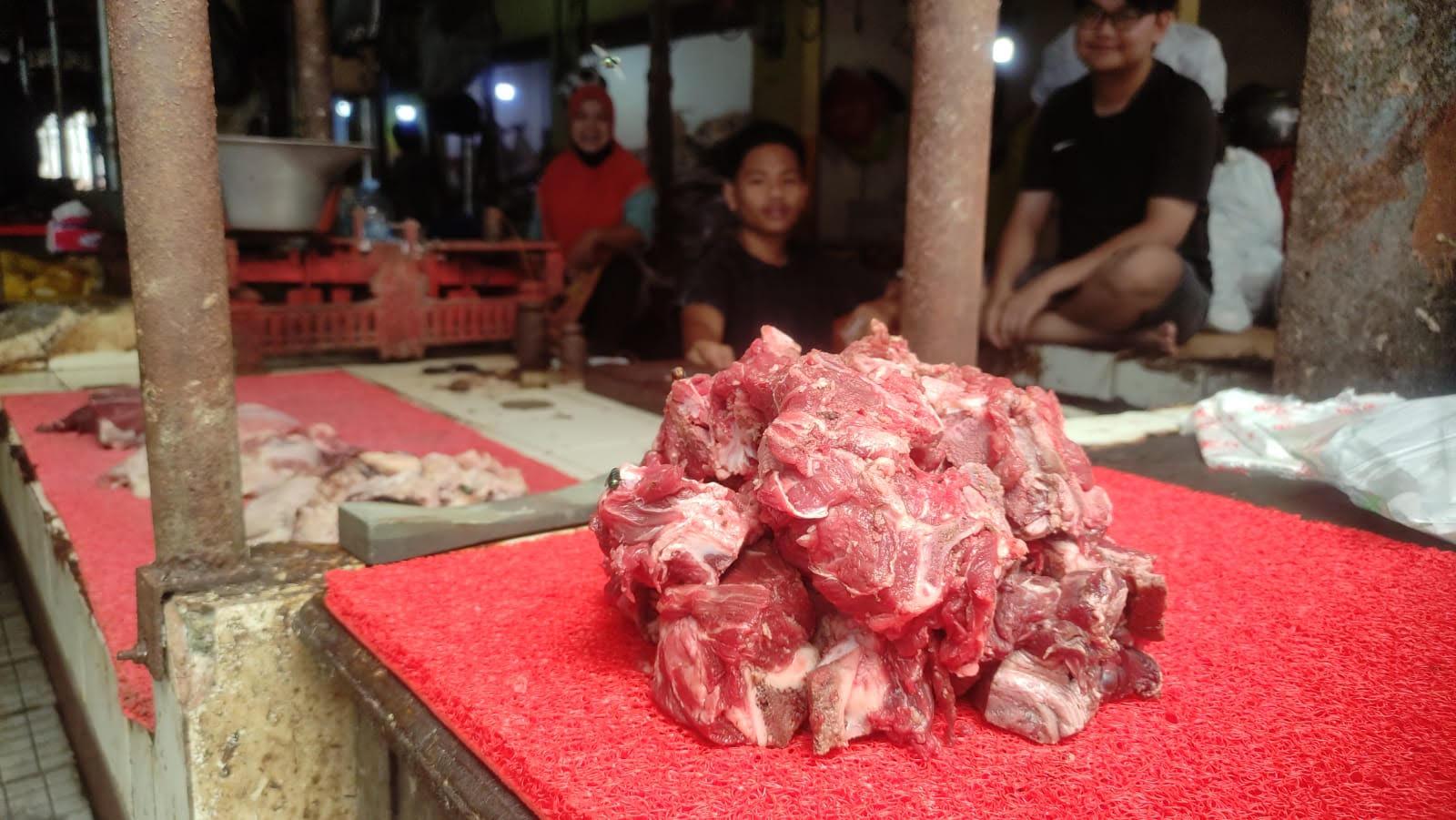 Jelang Hari Raya Idul Adha 1444 Hijriah, Harga Daging Sapi di Sampit Kotim Terpantau Stabil