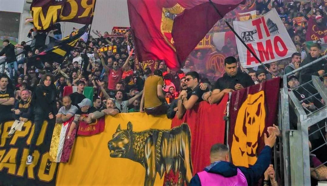 Fans-AS-Roma-di-Liga-Italia-Romanisti.jpg