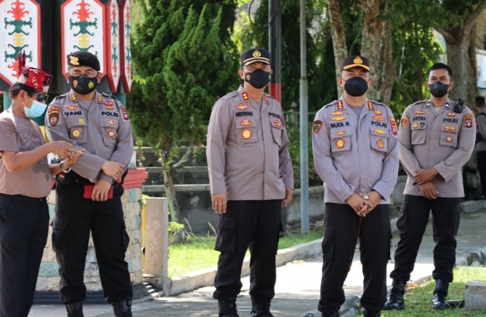 Kapolresta Palangkaraya Langsung Pimpin Pengamanan Aksi Koalisi Ormas Kalteng di Tugu Soekarno
