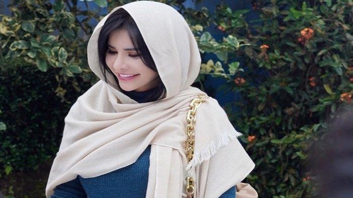 Maria-Vania-hijaber.jpg