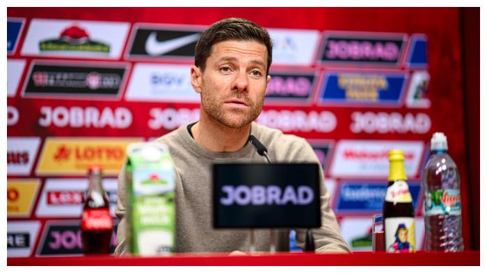Pelatih-Leverkusen-Xabi-Alonso-memberikan-keterangan-pers.jpg