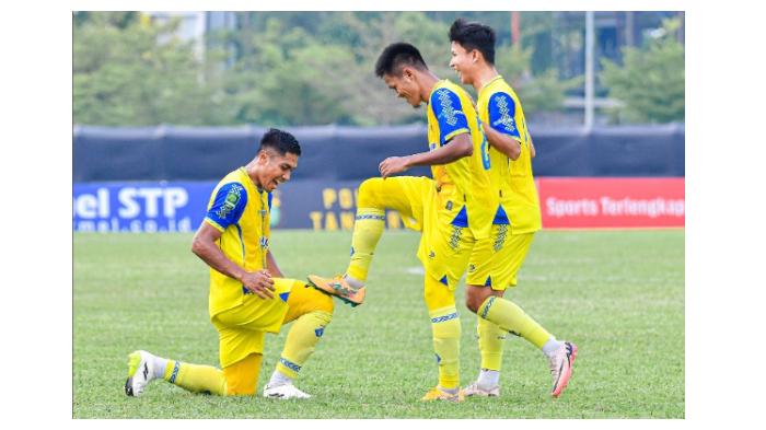 Selebrasi-pemain-Persikota-Tangerang-saat-mencetak-gol-ke-gawang.jpg