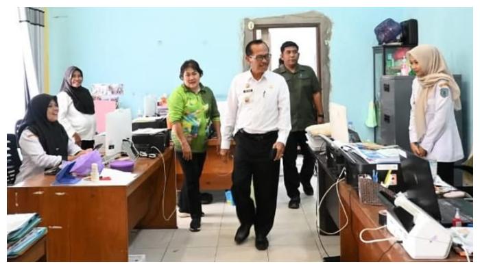 Wabup Lamandau Sidak Dua Dinas