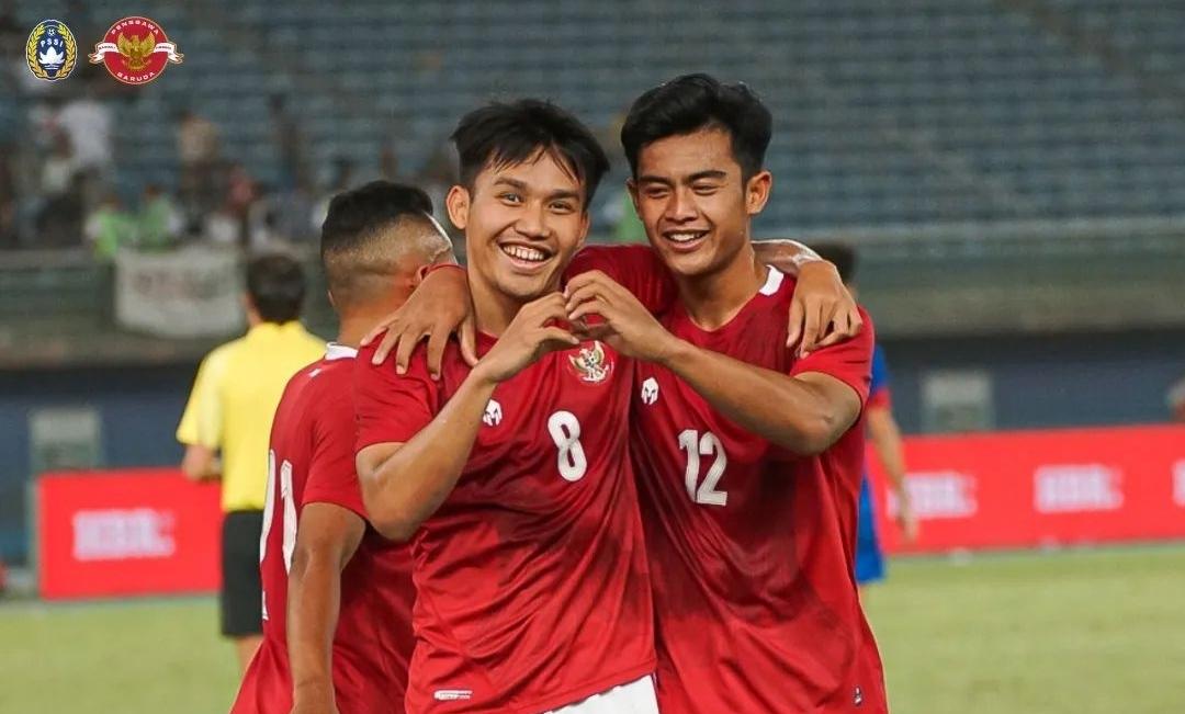 Witan-Sulaeman-dan-Pratama-Arhan-Timnas-Indonesia-vs-Nepal-Piala-Asia-2022.jpg