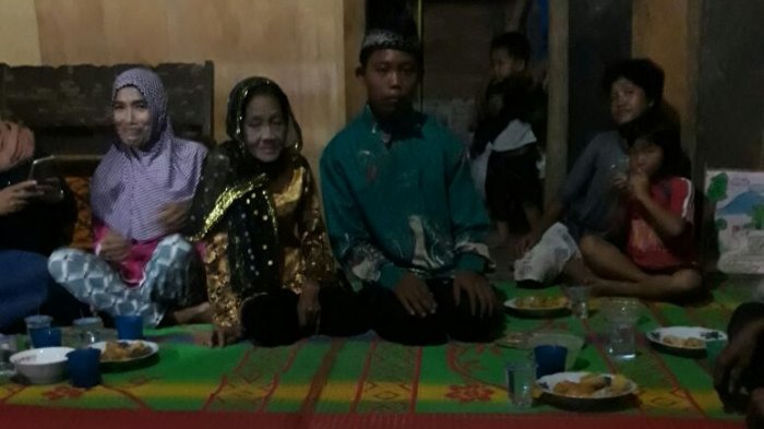 anak-muda-menikahi-nenek-berusia-71-tahun_20170704_092433.jpg