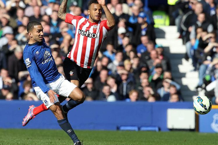 gelandang-everton-aaron-lennon-saat-laga-versus-southampton_20180102_054448.jpg