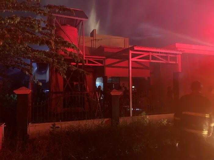 Arus Pendek Listrik Diduga Jadi Penyebab, Damkar Palangkaraya Tangani 2 Kebakaran Dalam Semalam