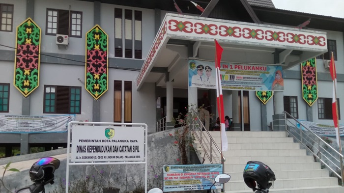 Warga Terbantu Adanya Pelayanan Adminduk Disdukcapil Palangkaraya Secara Daring