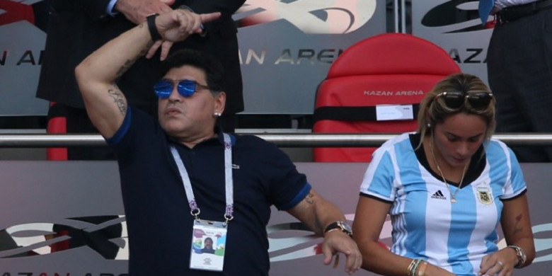 legenda-sepak-bola-dunia-diego-maradona_20180908_055417.jpg