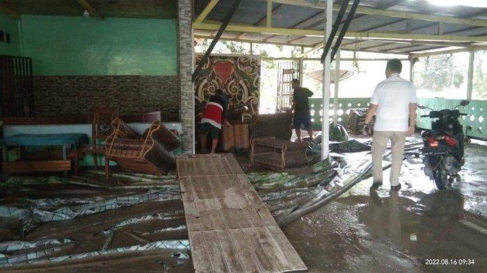 Limbab Batubara Rendam Rumah dan Kebun Warga di Pulau Bunyu Bulungan, Diduga Tanggul Jebol