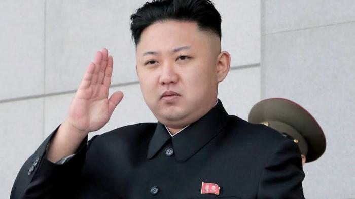 pemimpin-karismatik-korea-utara-kim-jong-un_20170428_070328.jpg