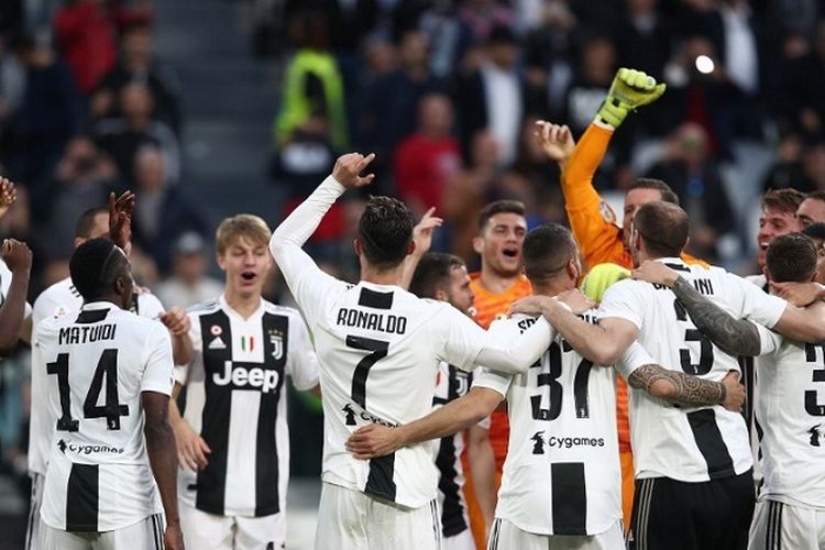 penyerang-juventus-asal-portugal-cristiano-ronaldo-7.jpg